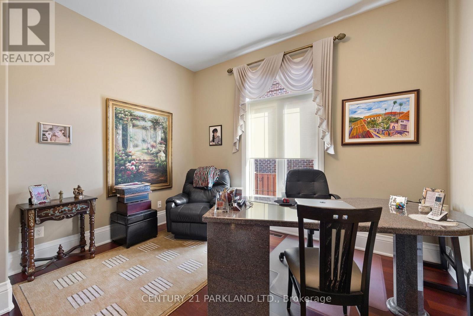 16 BOYLE DRIVE - 24