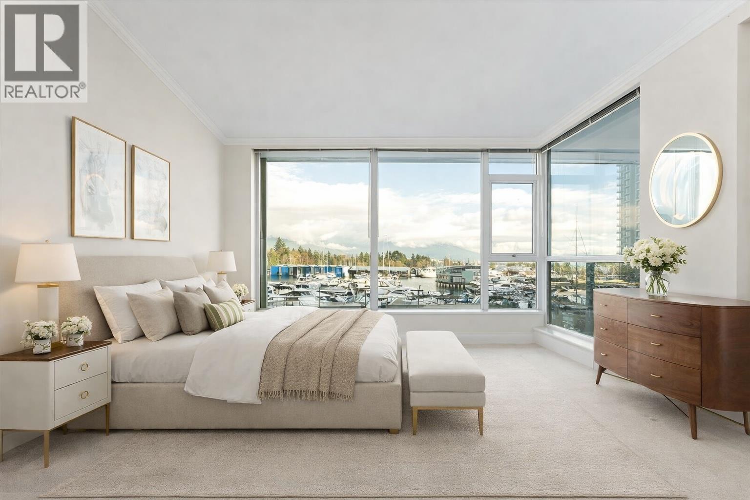 205 1717 BAYSHORE DRIVE, Vancouver