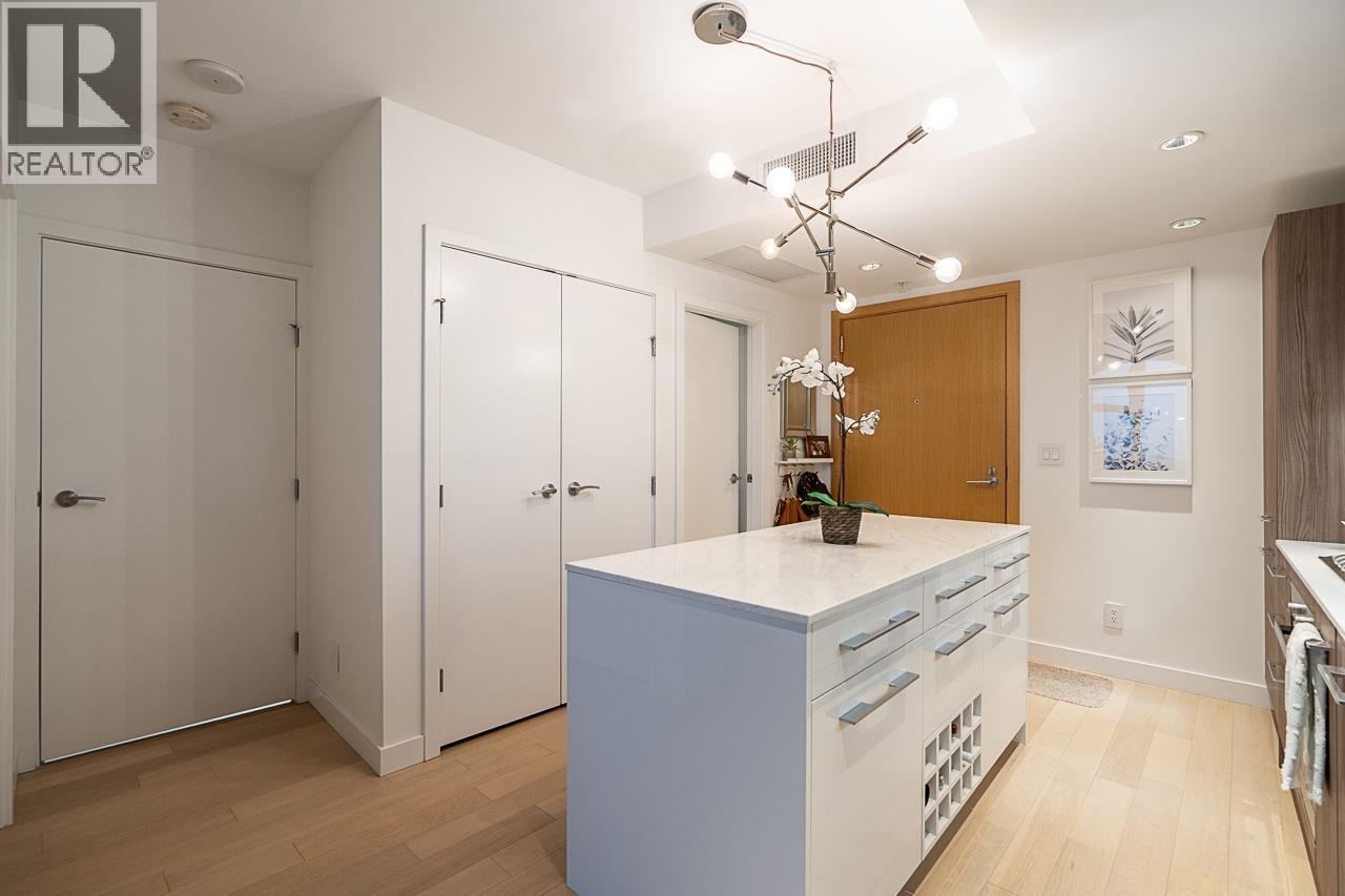 1106 4638 GLADSTONE STREET, Vancouver