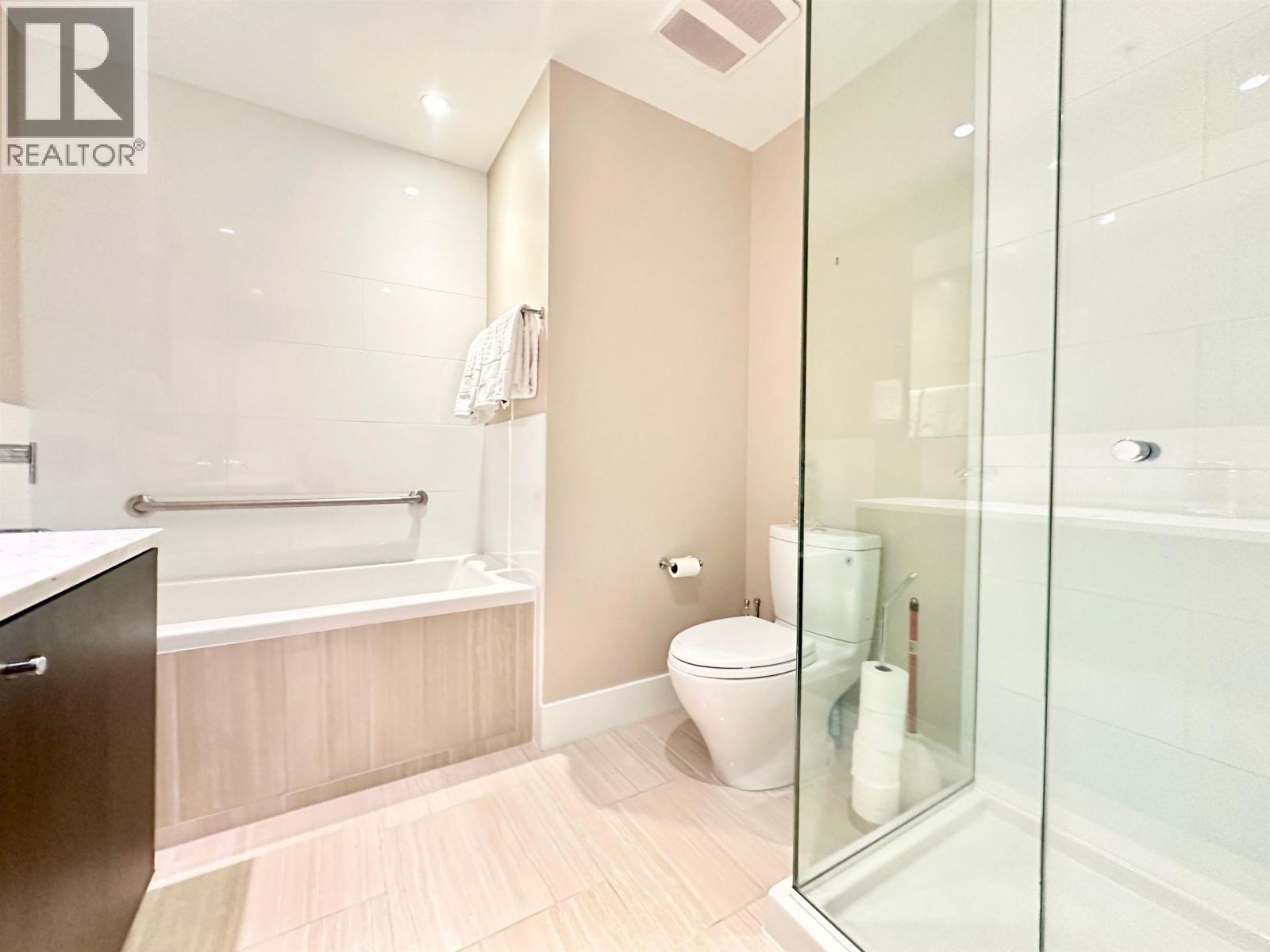 1006 150 W 15TH STREET, Vancouver