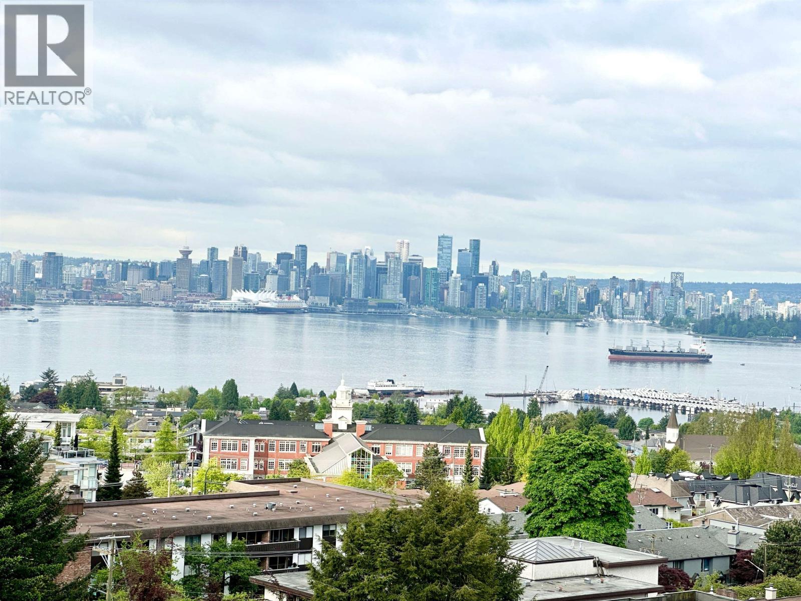 1006 150 W 15TH STREET, Vancouver