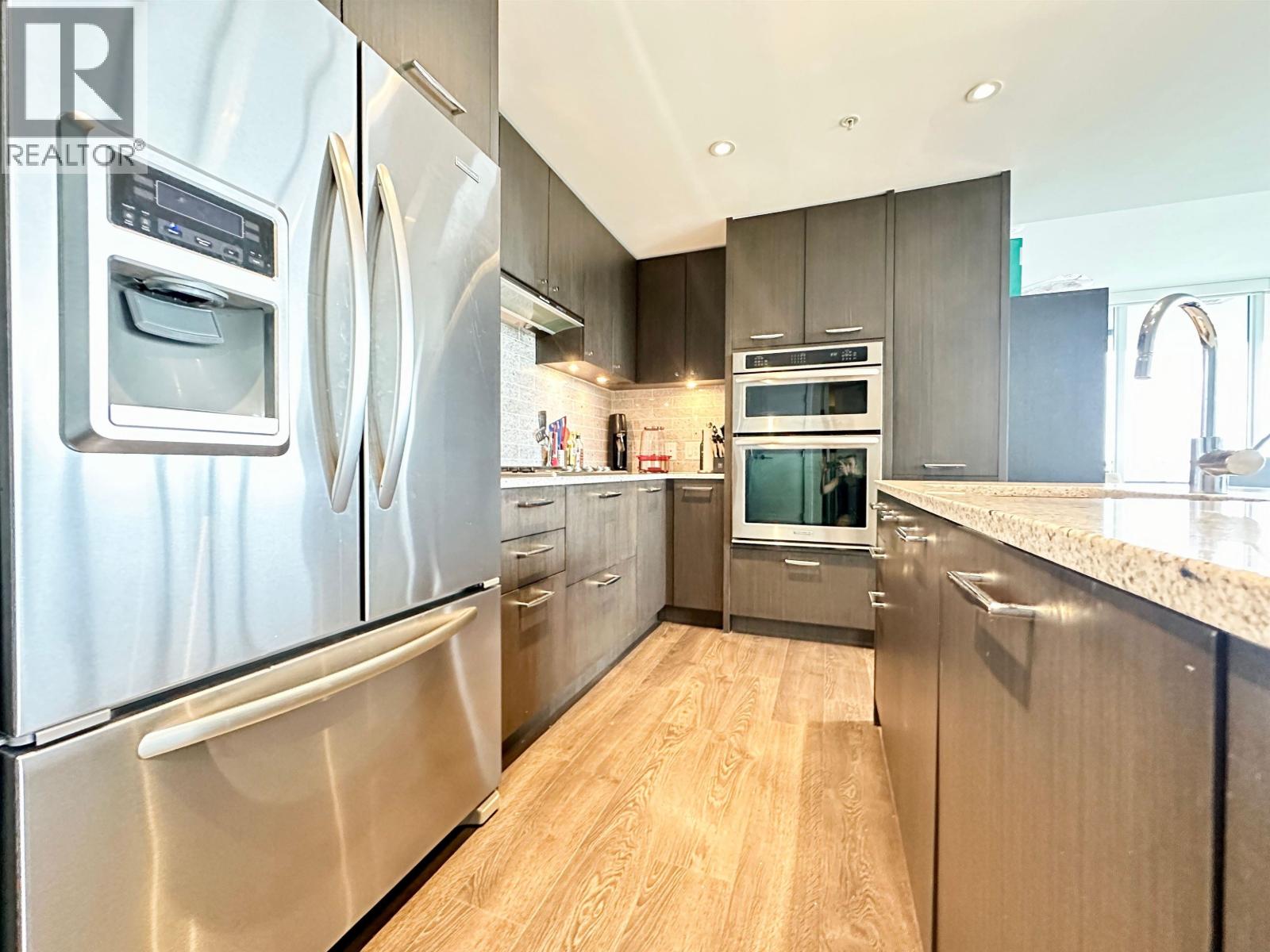 1006 150 W 15TH STREET, Vancouver