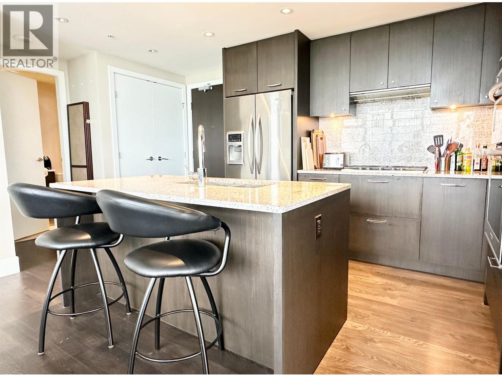 1006 150 W 15TH STREET, Vancouver