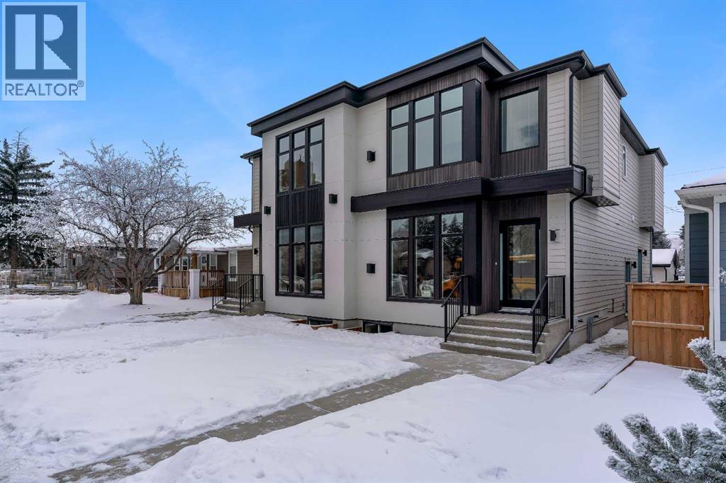Single Family House for Sale in   Avenue NW Bowness Calgary 