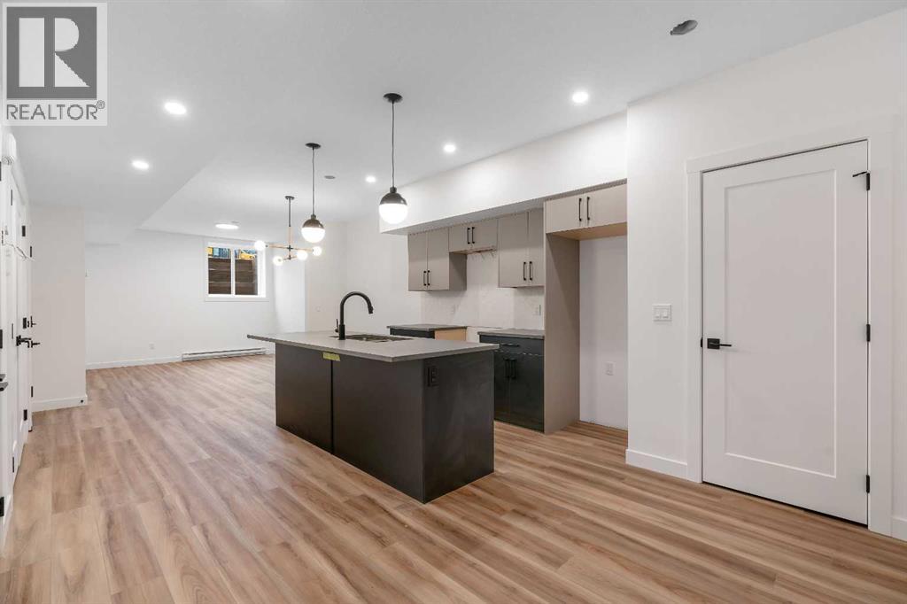 Single Family House for Sale in   Avenue NW Bowness Calgary 