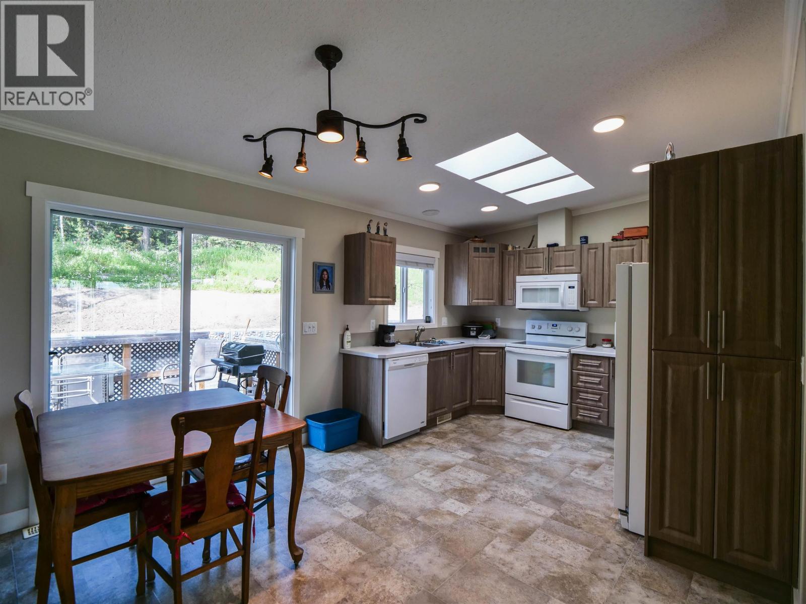 2281 BLACKWATER ROAD, Quesnel