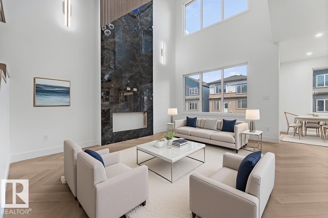4305 36 ST - 1