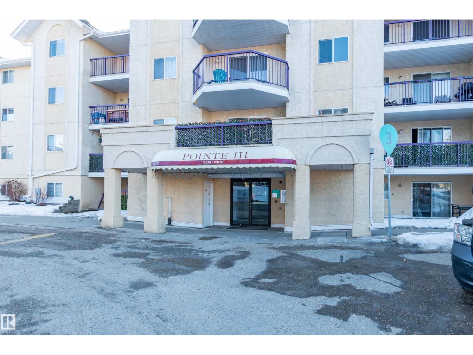 #458 10520 120 ST NW - 2