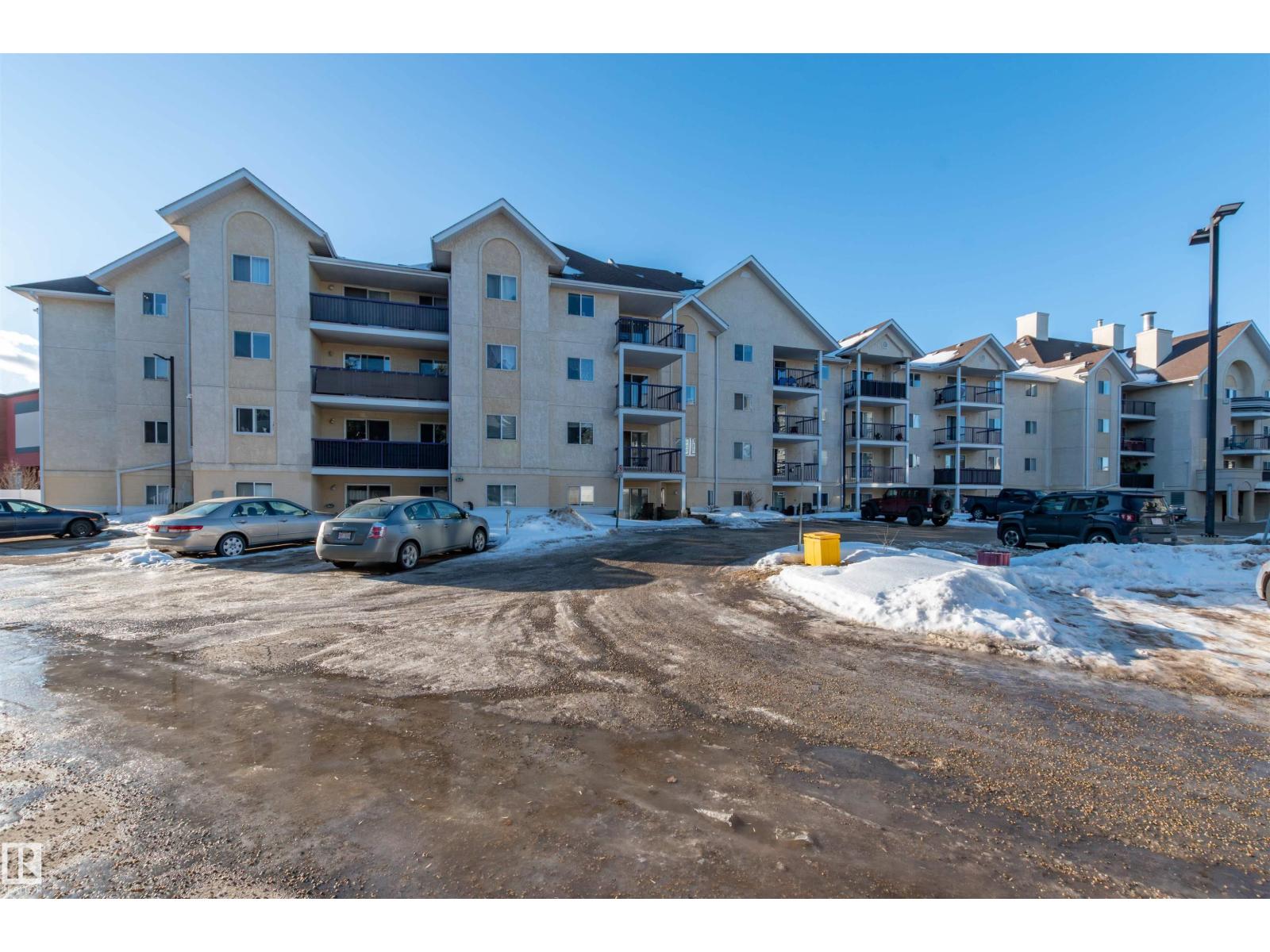 #458 10520 120 ST NW - 1