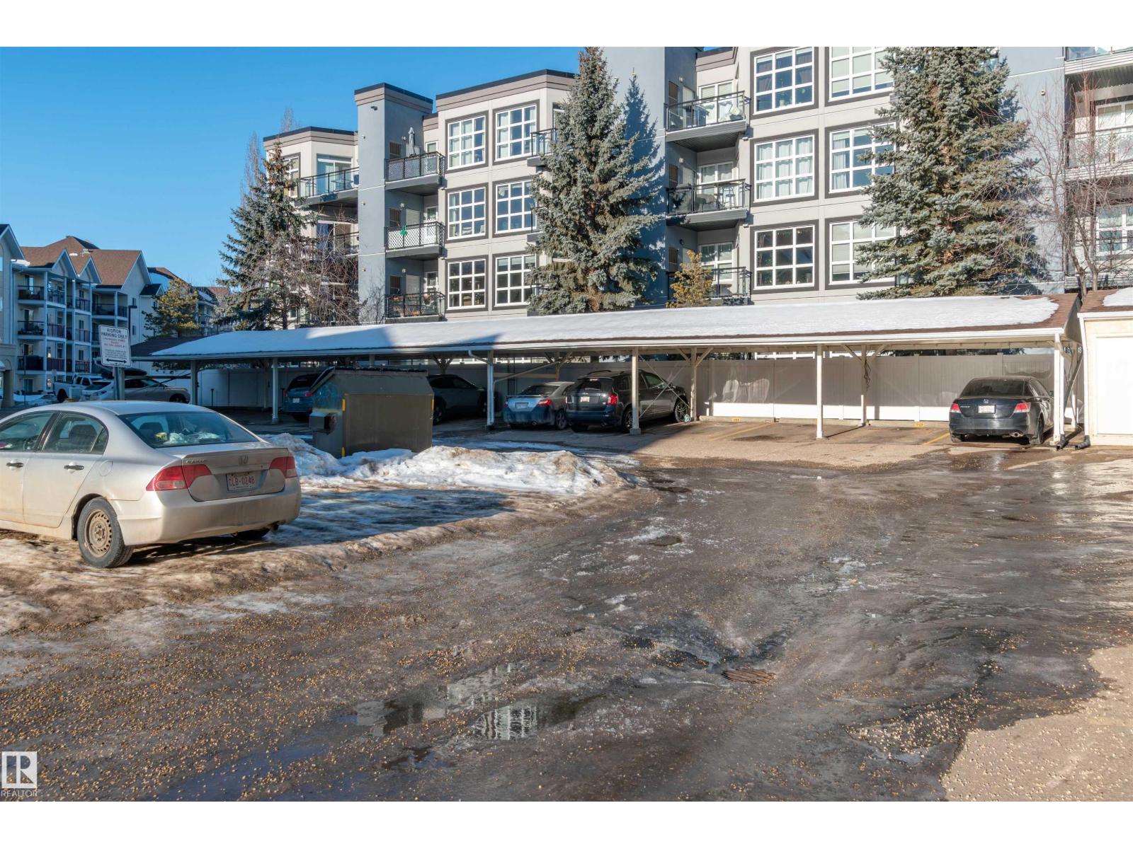 #458 10520 120 ST NW - 32