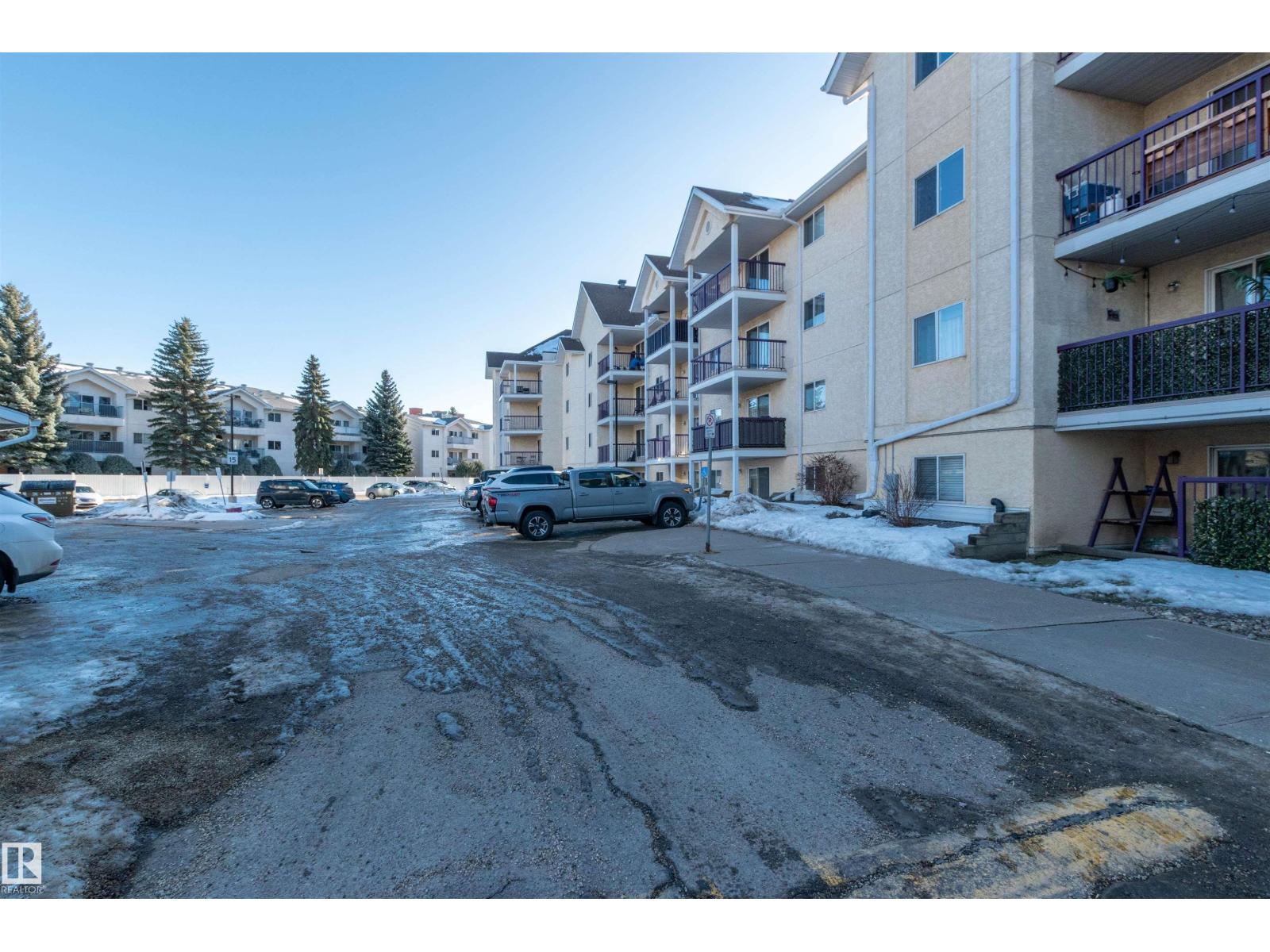 #458 10520 120 ST NW - 31