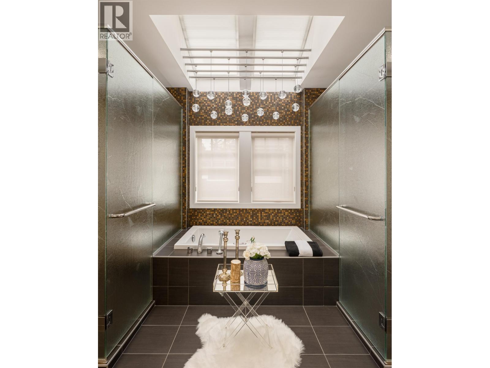 5961 CHURCHILL STREET, Vancouver