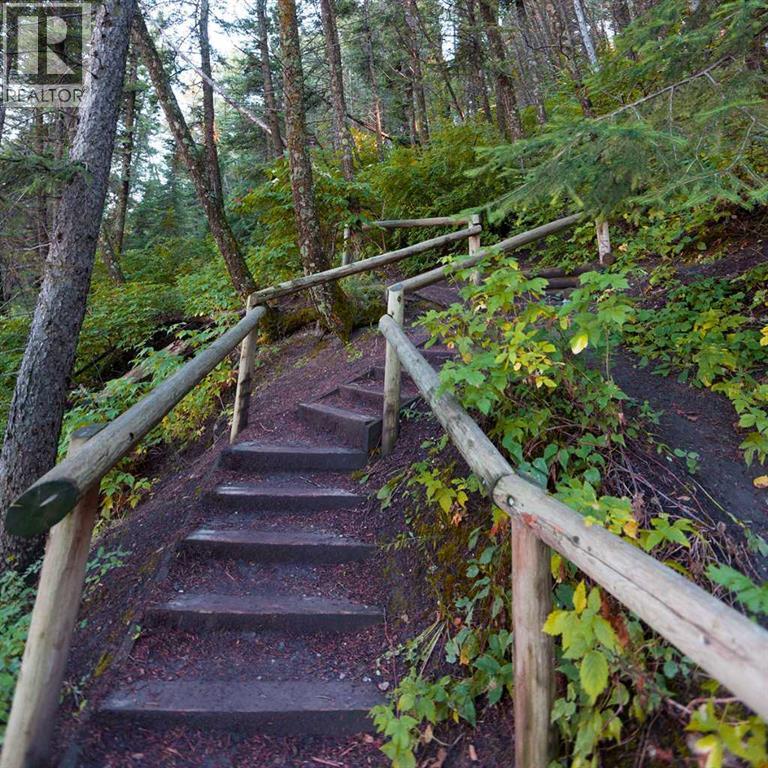 Single Family House for Sale in  Windermere Road SW Wildwood Calgary 