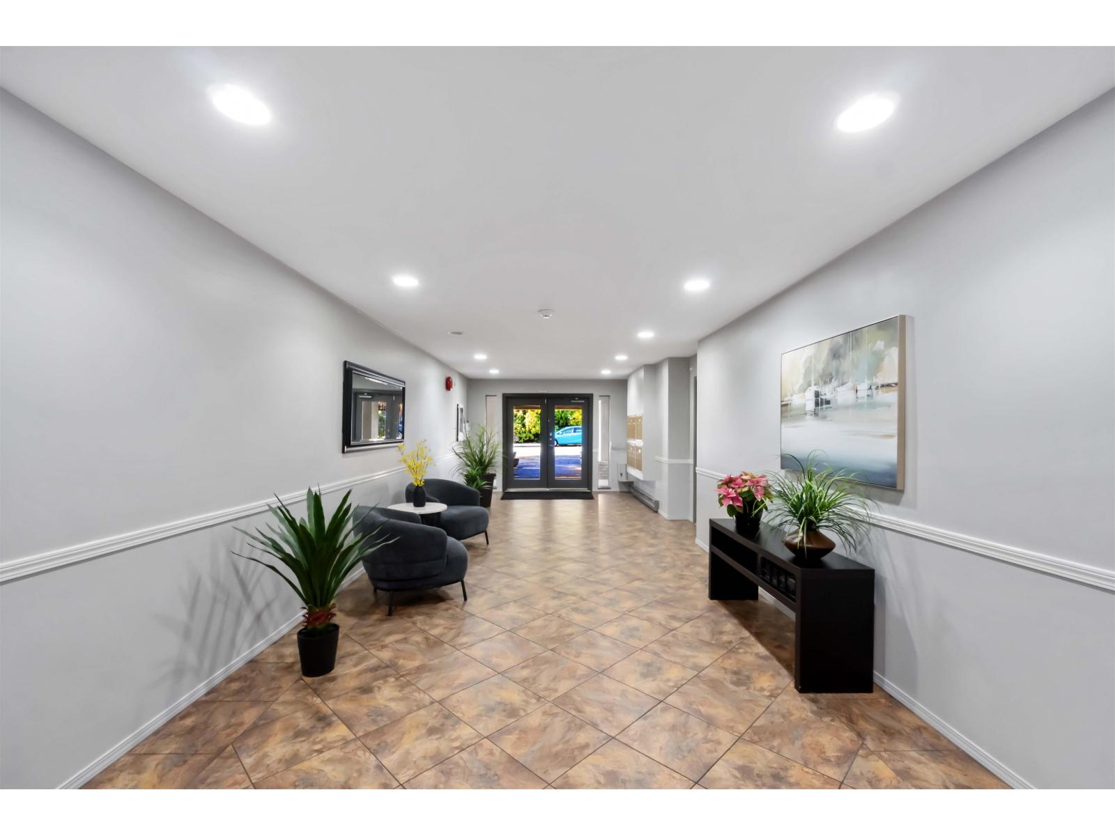 202 1488 MERKLIN STREET, White Rock