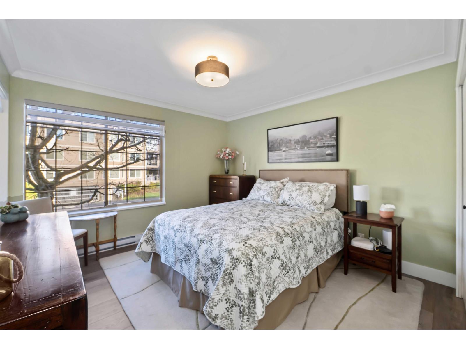 202 1488 MERKLIN STREET, White Rock