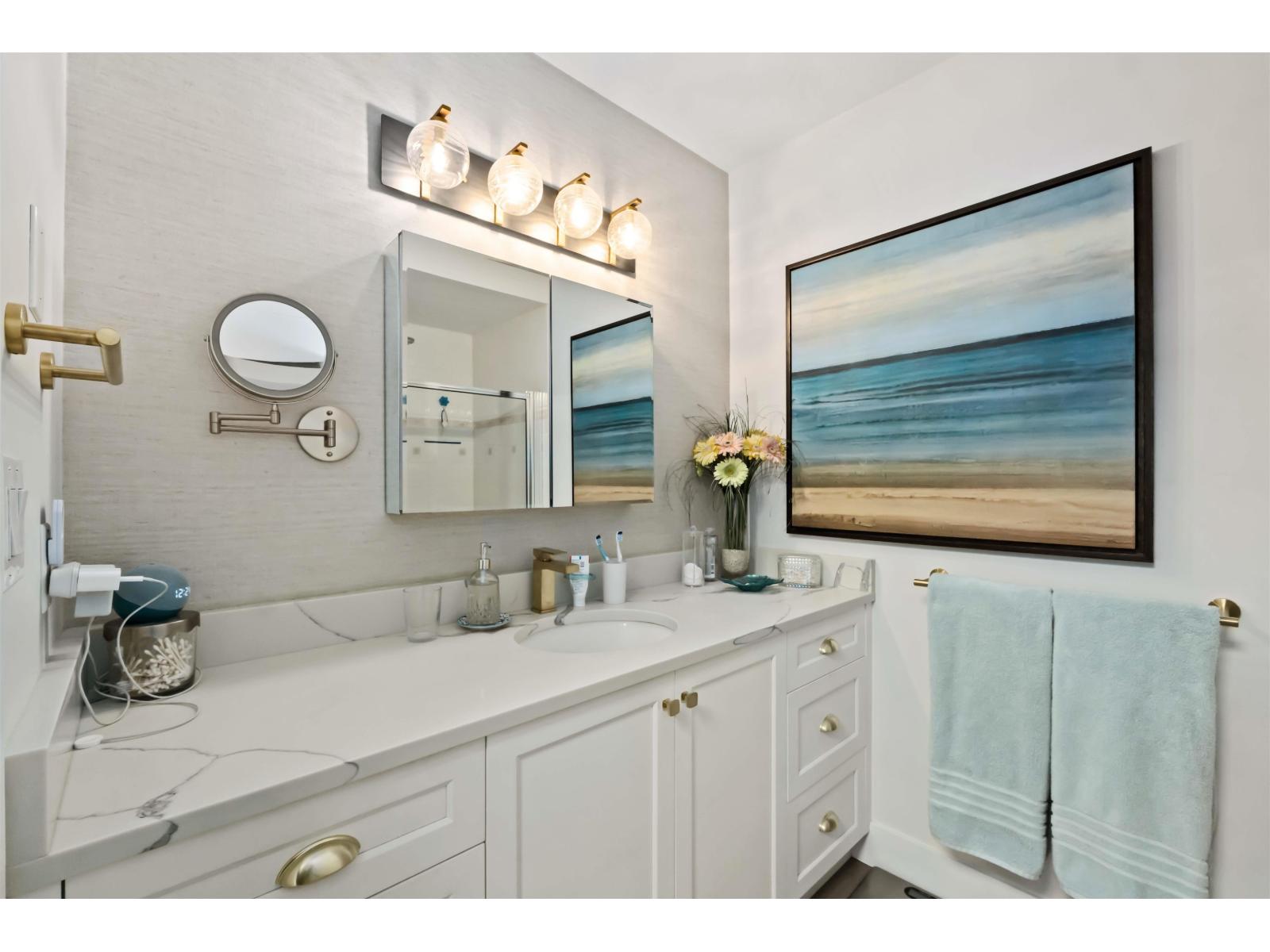 202 1488 MERKLIN STREET, White Rock