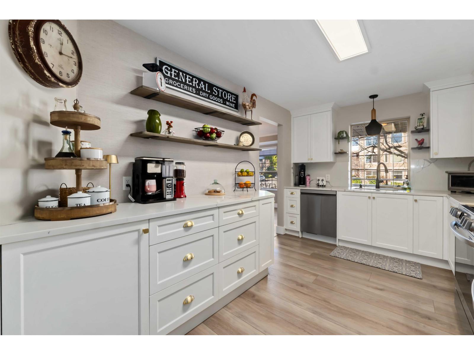 202 1488 MERKLIN STREET, White Rock