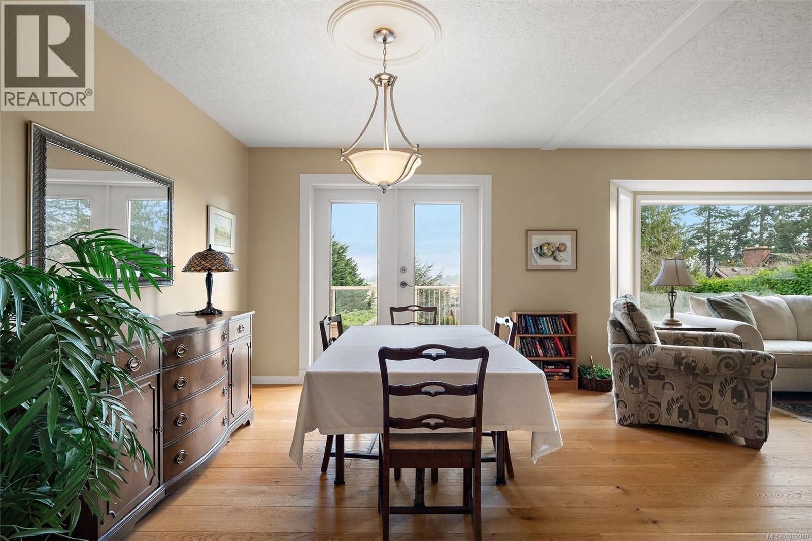  6533 Bella Vista Drive, Central Saanich