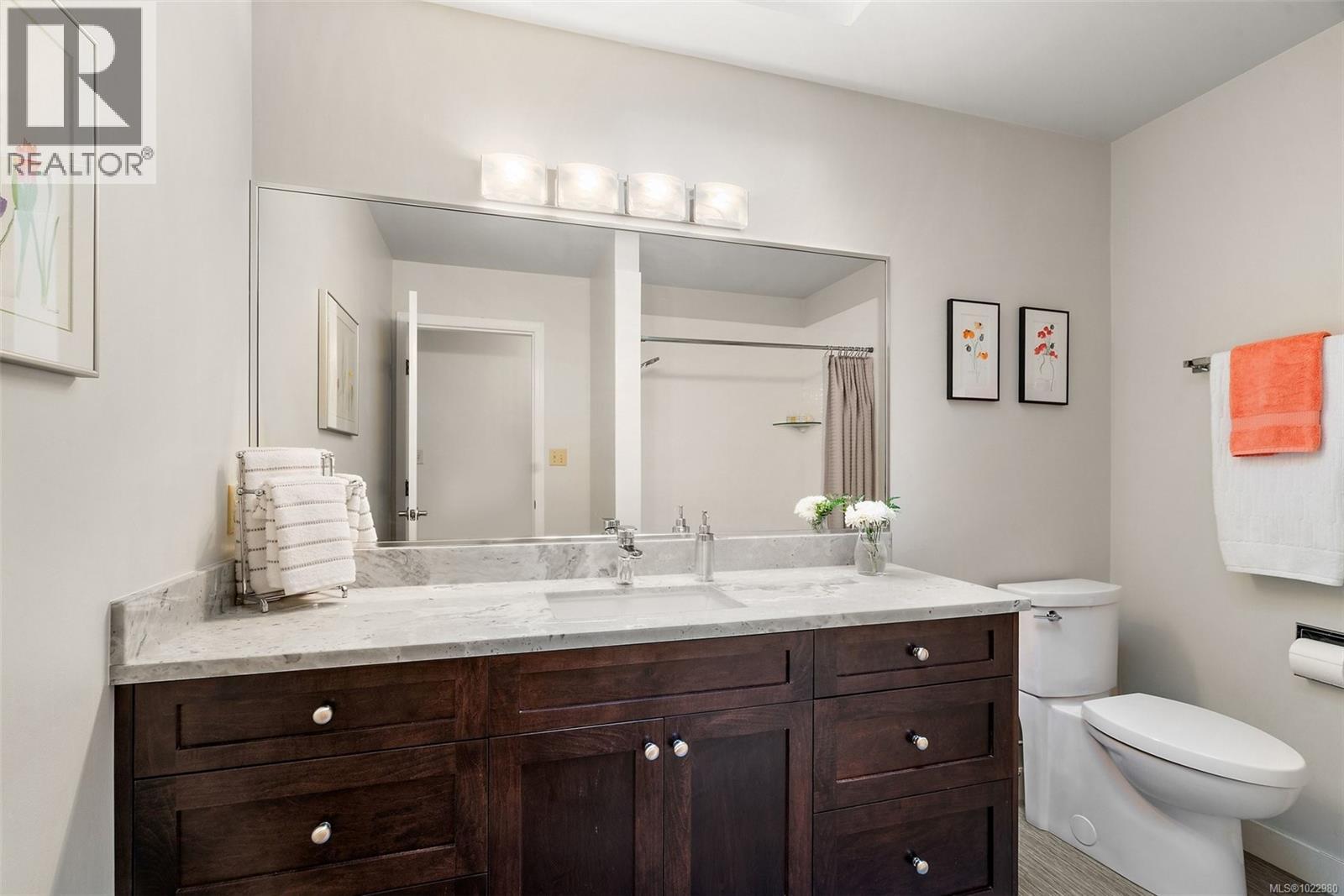  6533 Bella Vista Drive, Central Saanich