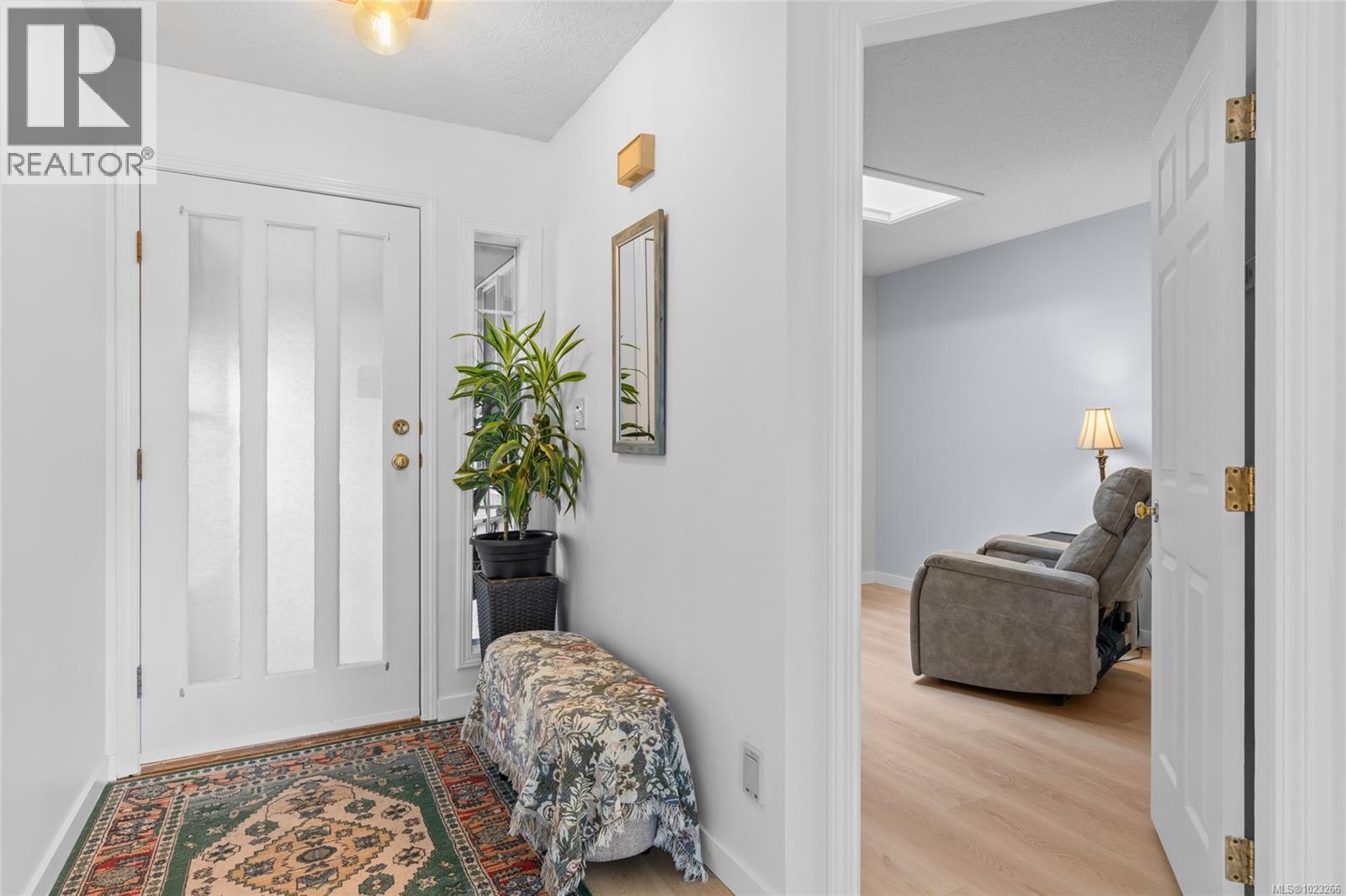 19 901 Kentwood Lane, Saanich