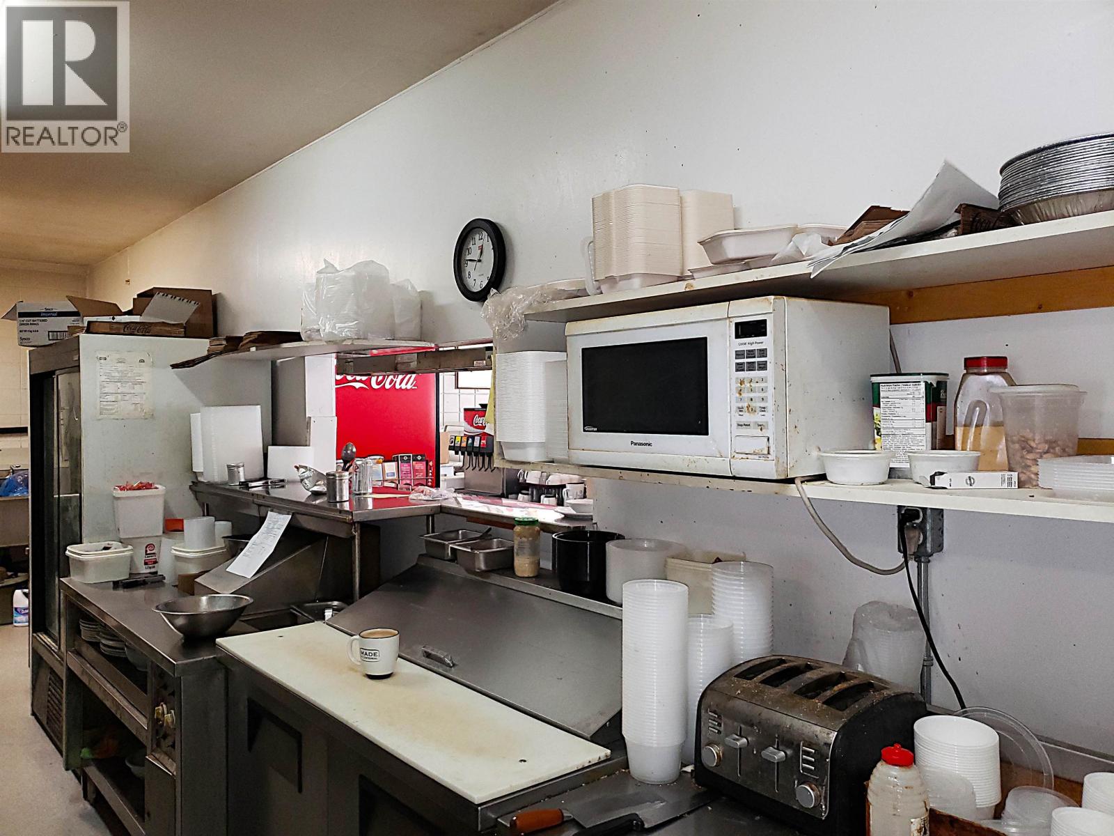 Photo 11 of 20 — 2260 HART HIGHWAY · Prince George, BC