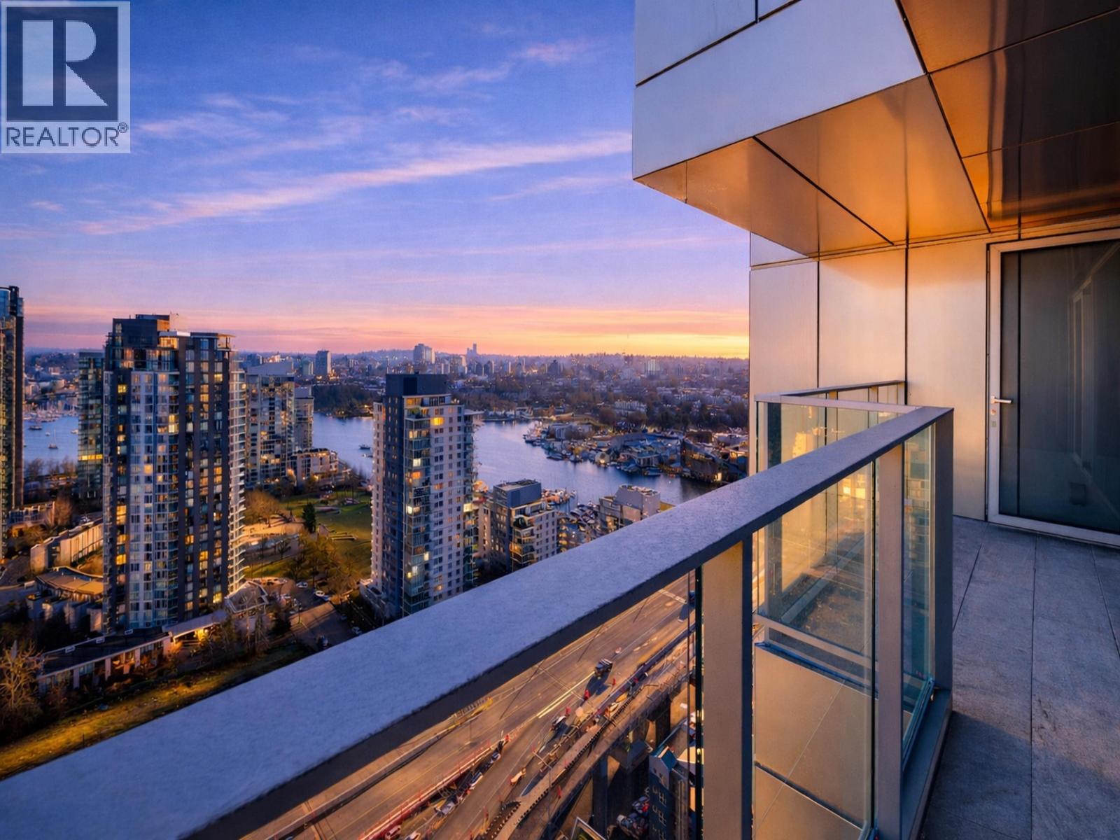 3209 1480 HOWE STREET, Vancouver