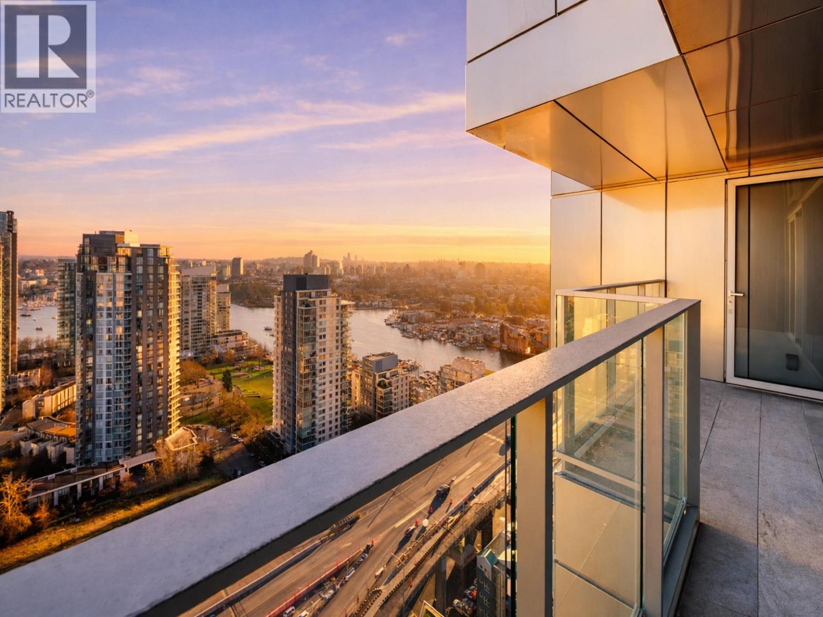 3209 1480 HOWE STREET, Vancouver