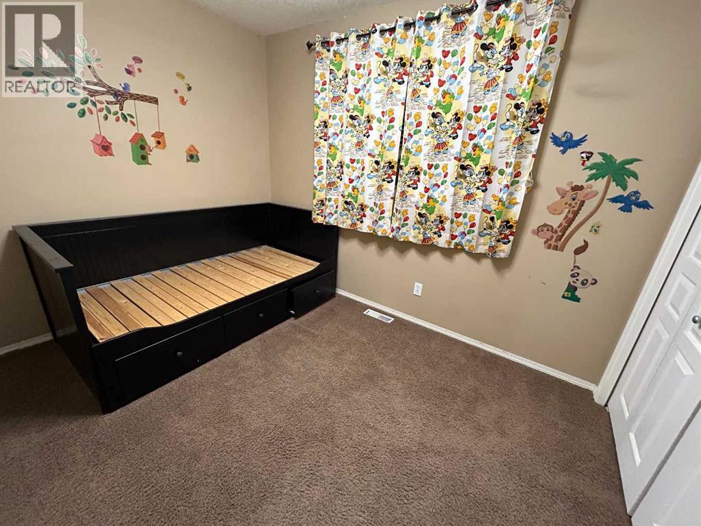 Single Family House for Sale in  Taracove Road NE Taradale Calgary 