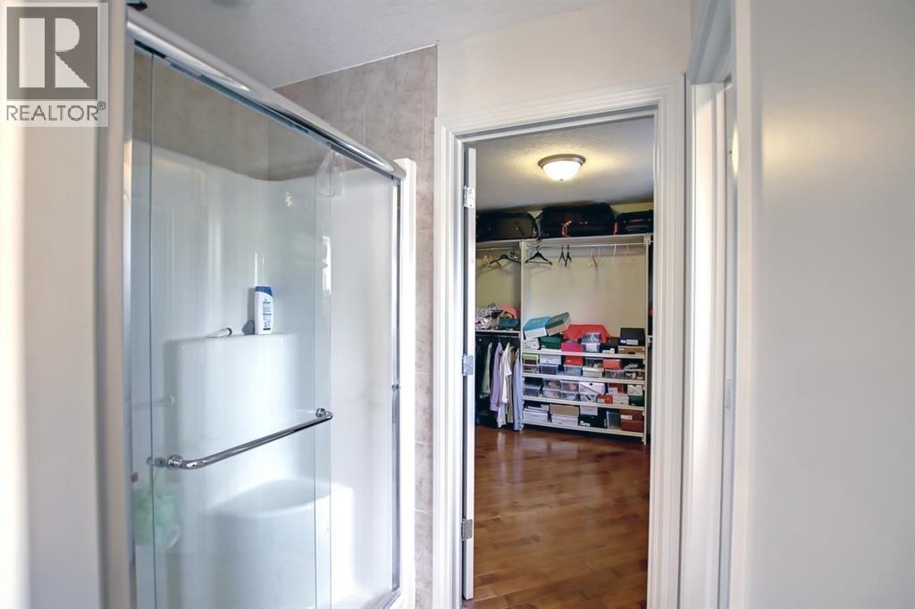 Single Family House for Sale in  Panorama Hills Point NW Panorama Hills Calgary 