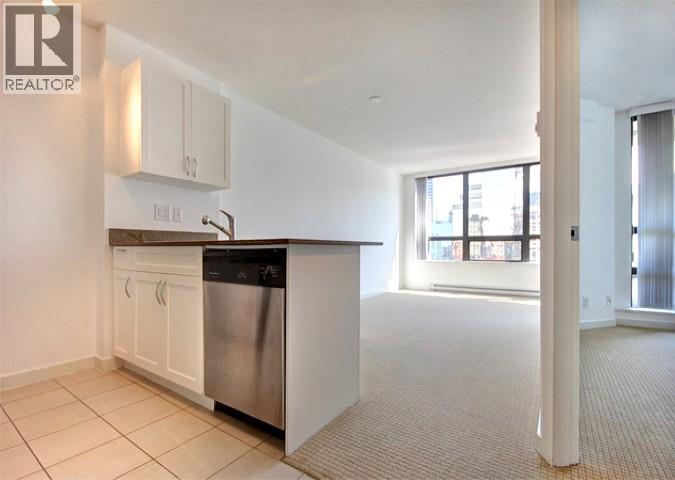 1522 938 SMITHE STREET, Vancouver