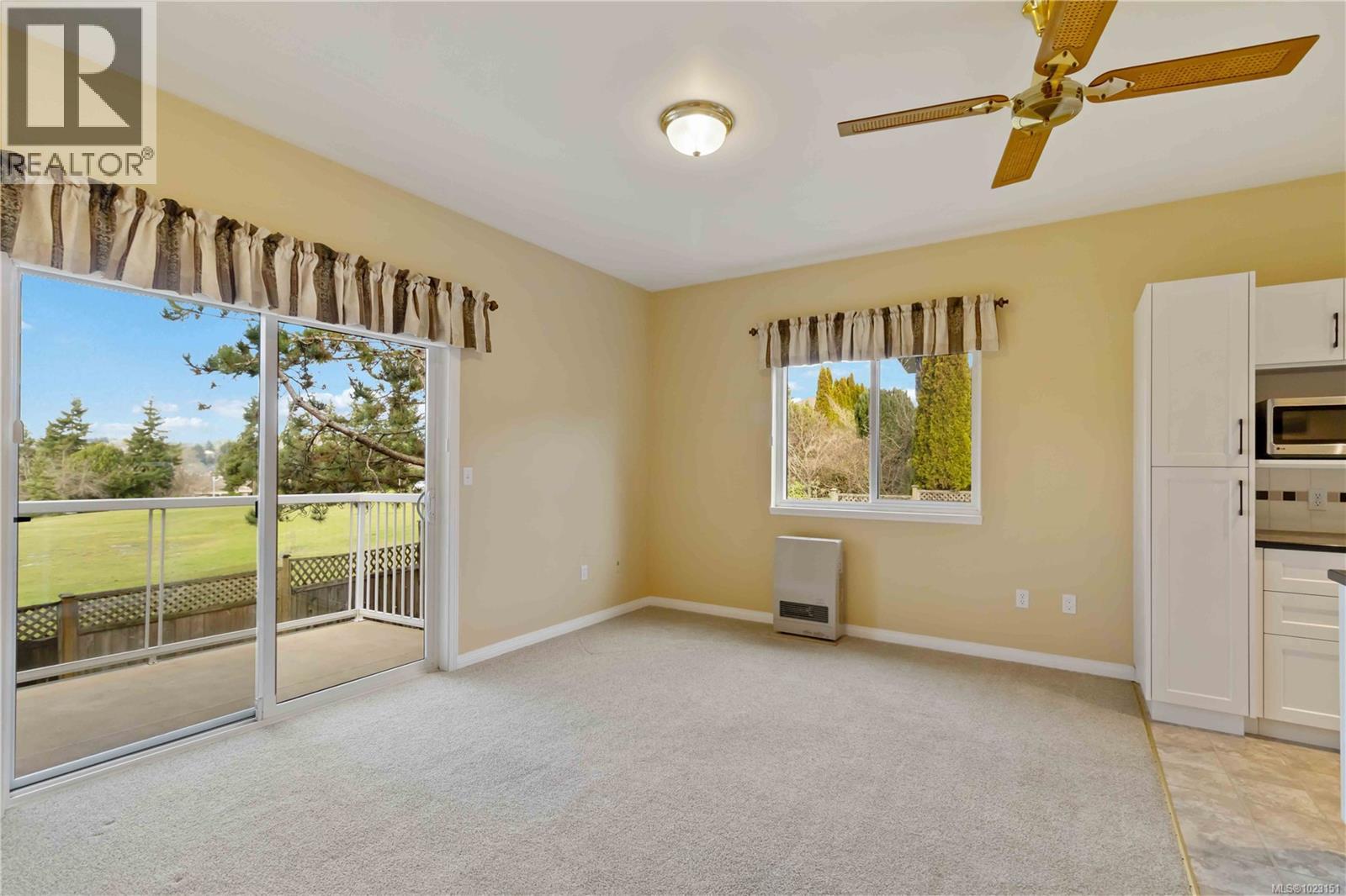 7 4291 Quadra Street, Saanich