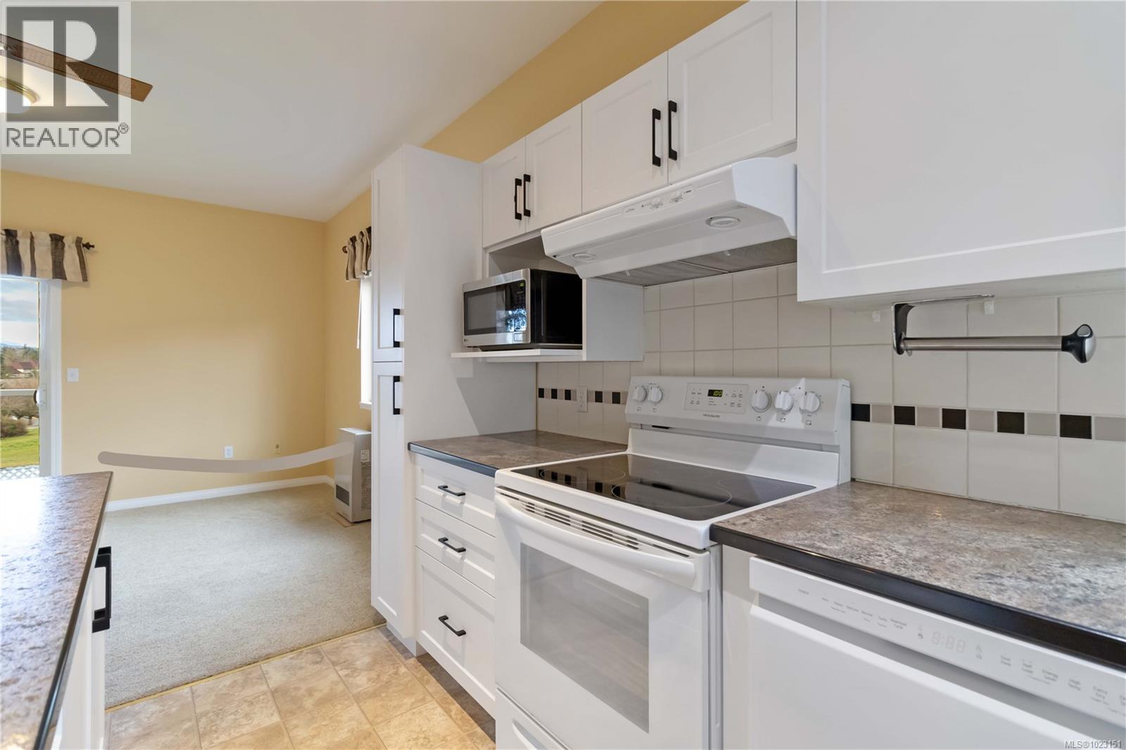 7 4291 Quadra Street, Saanich