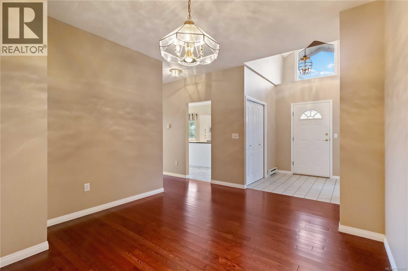 7 4291 Quadra Street, Saanich