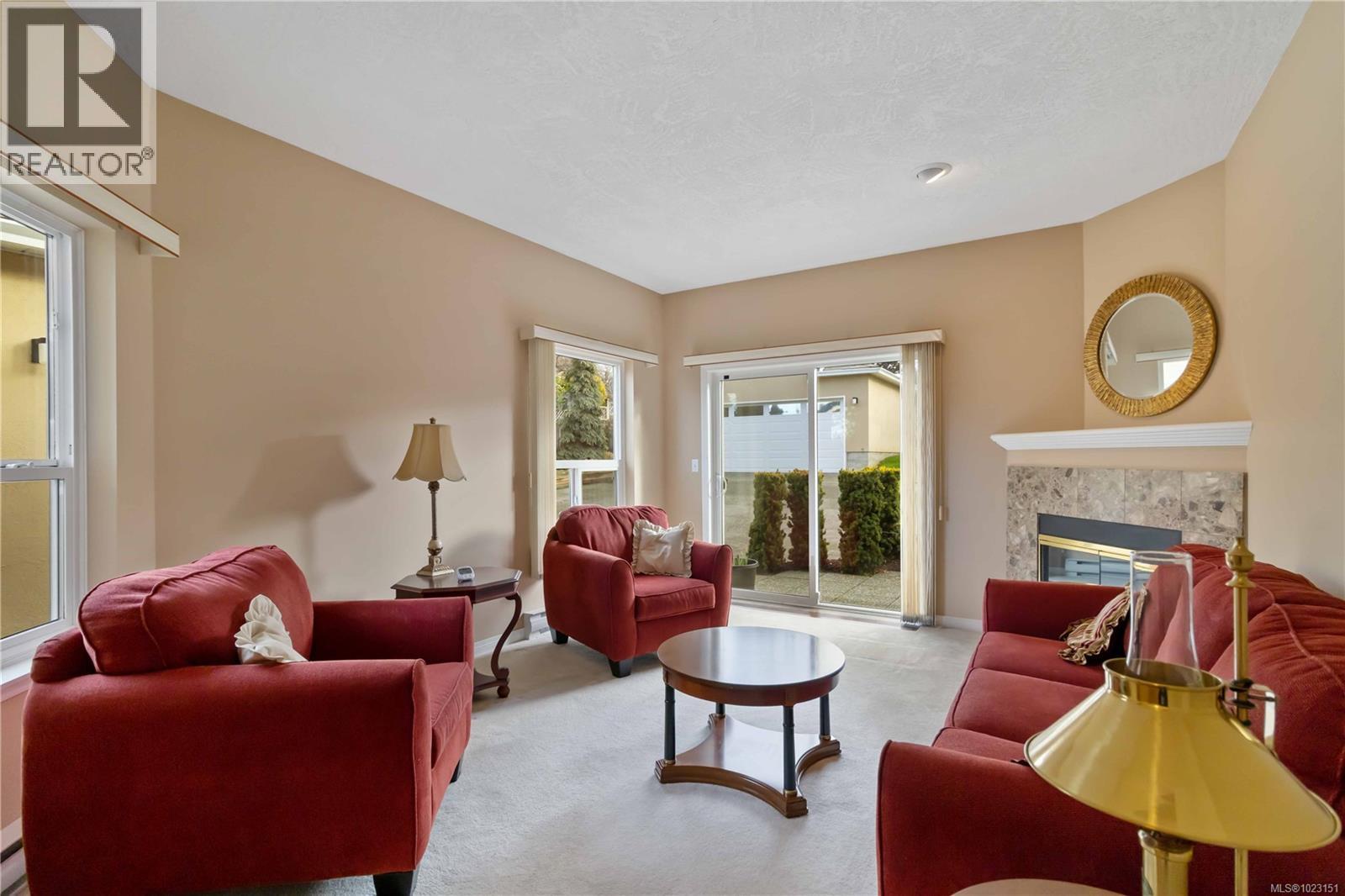 7 4291 Quadra Street, Saanich