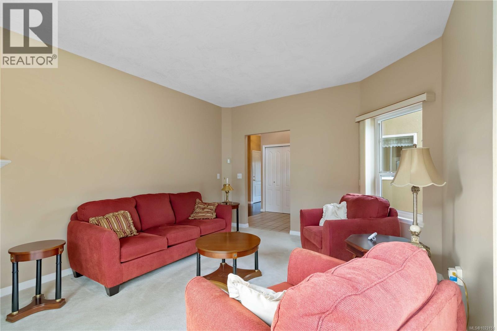 7 4291 Quadra Street, Saanich