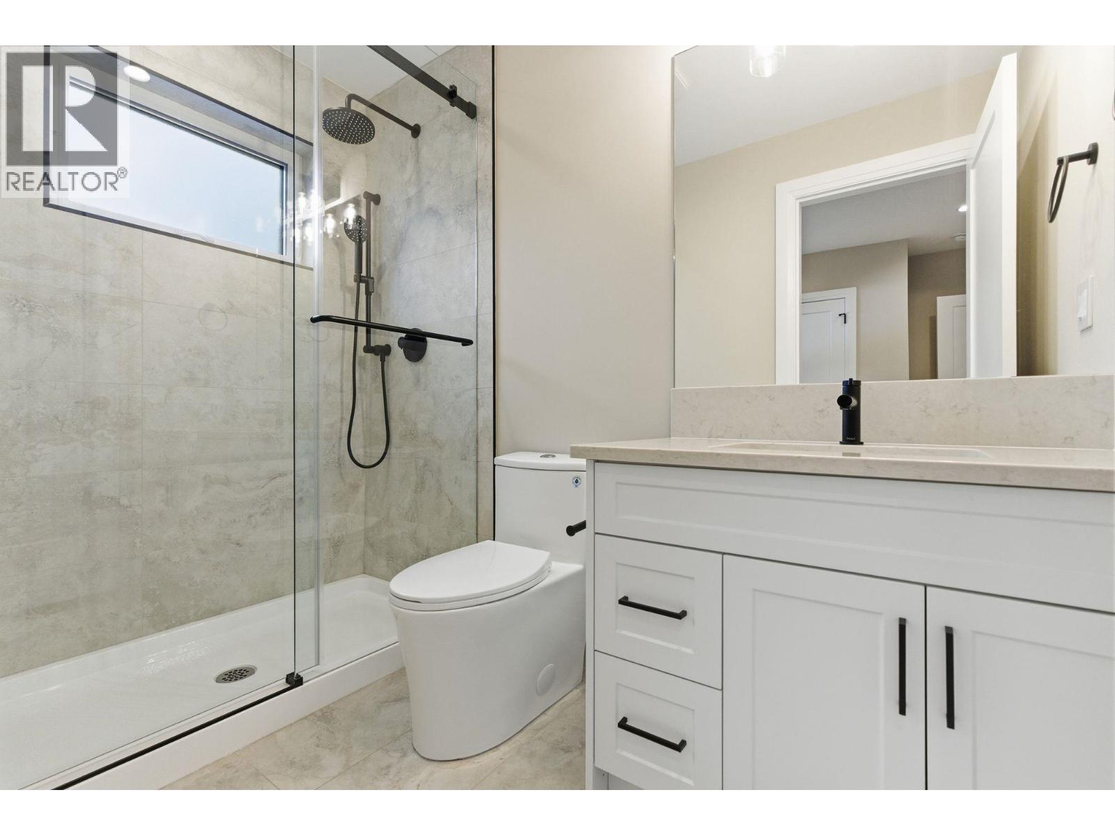 2 8408 17TH AVENUE, Burnaby