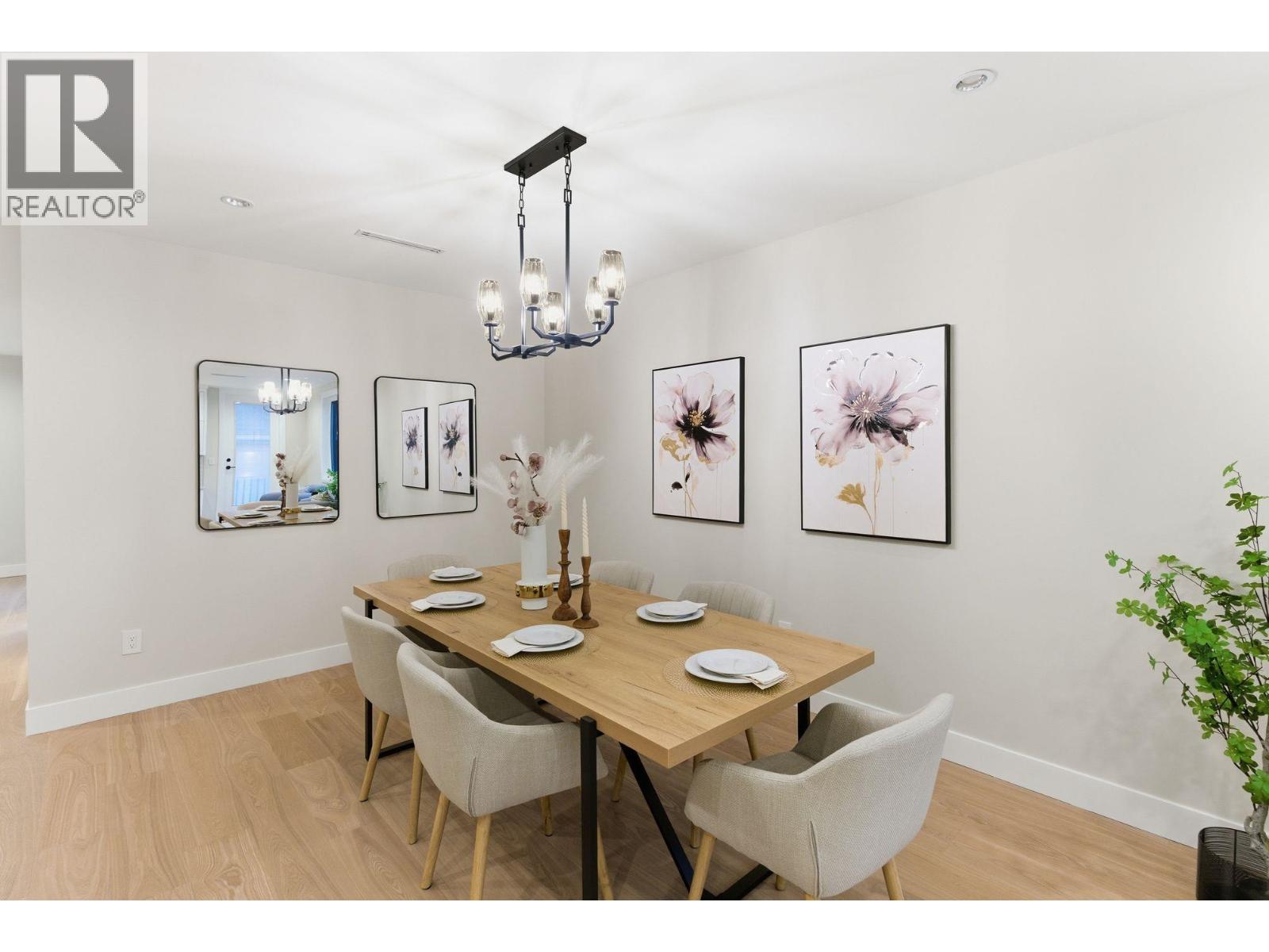 2 8408 17TH AVENUE, Burnaby