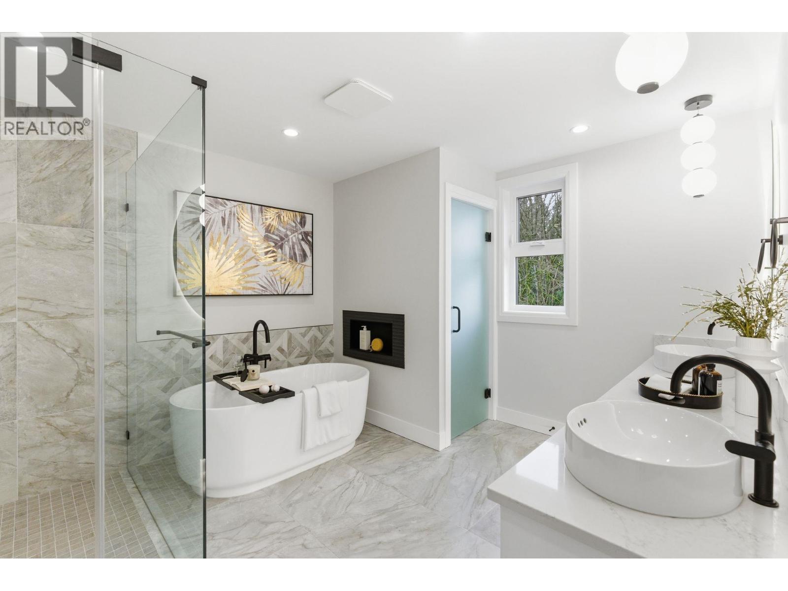 2 8408 17TH AVENUE, Burnaby