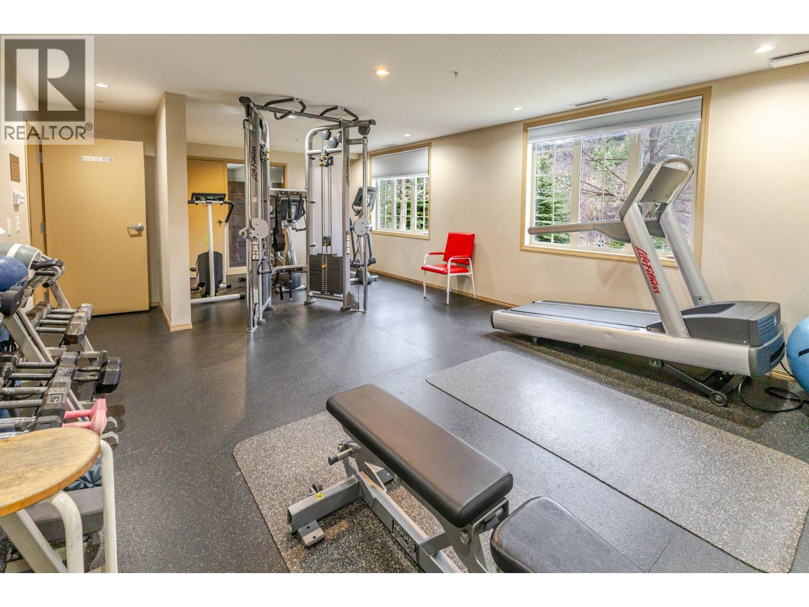 1516 1875 Country Club Drive, Kelowna