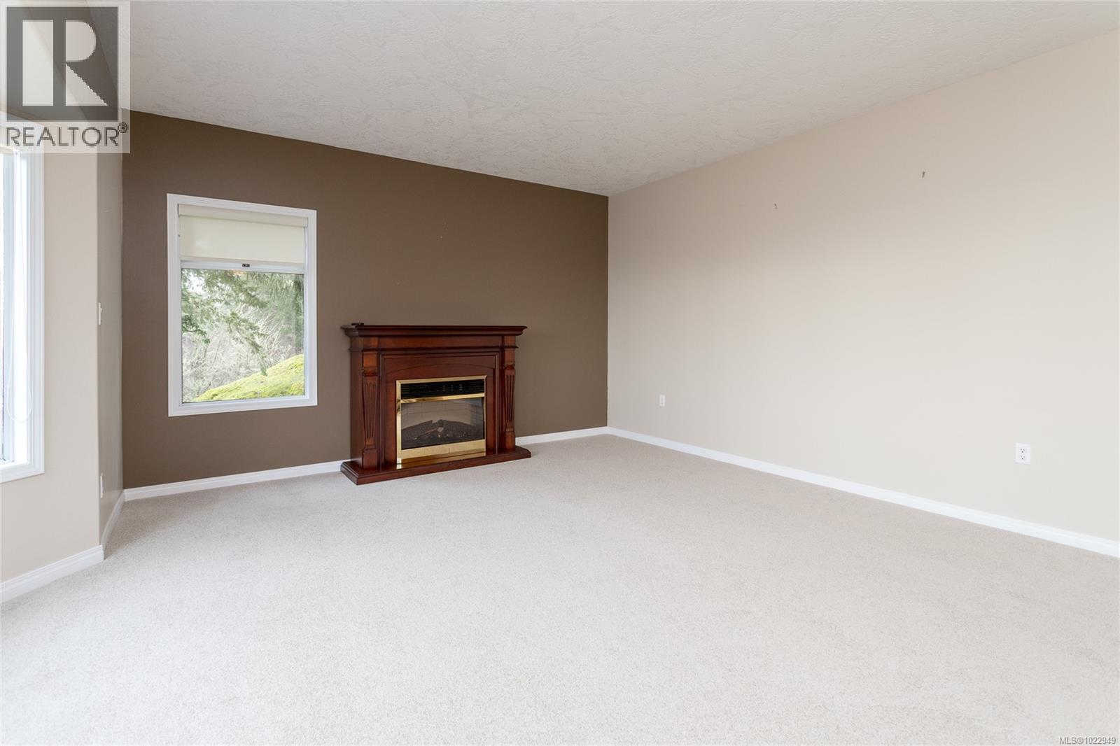 2270 Henlyn Dr, Sooke