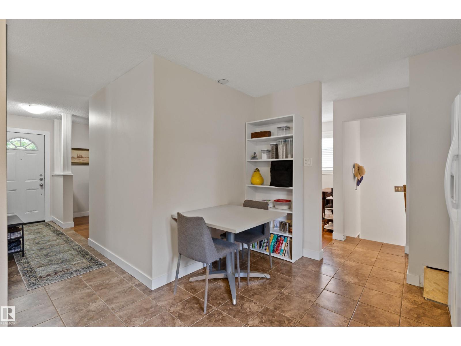 35 STANLEY DR, St. Albert