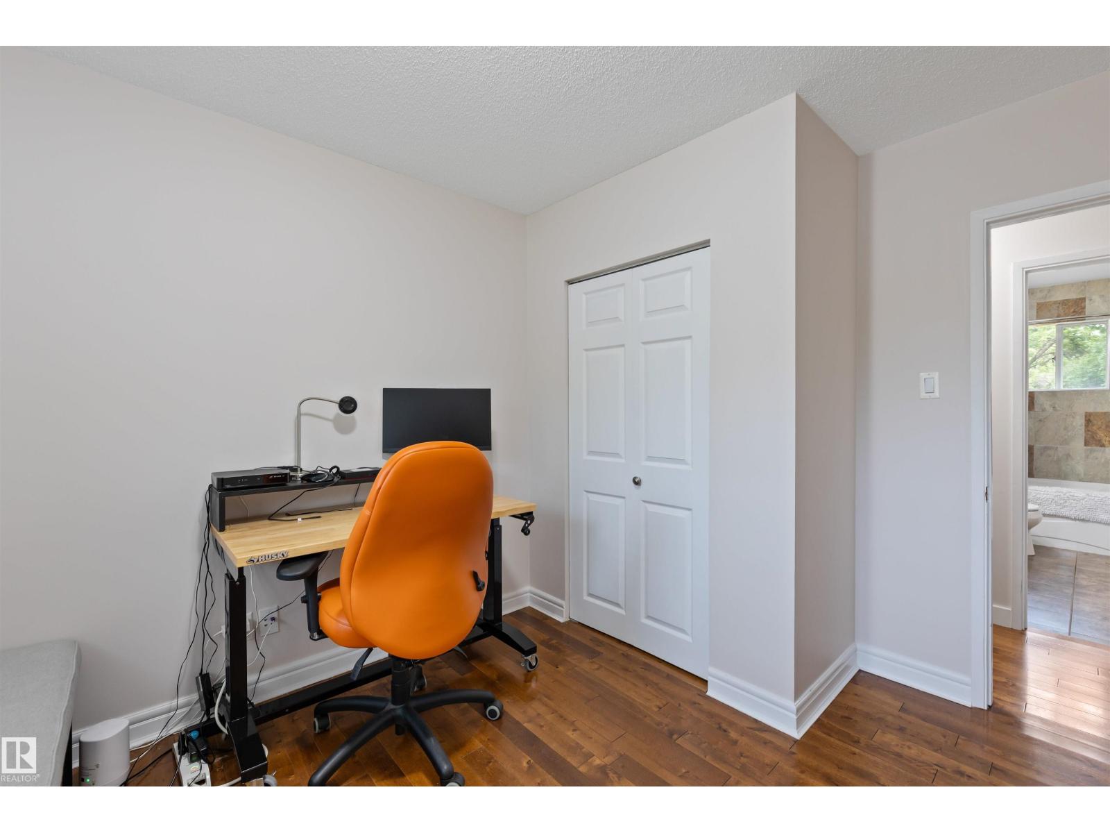 35 STANLEY DR, St. Albert