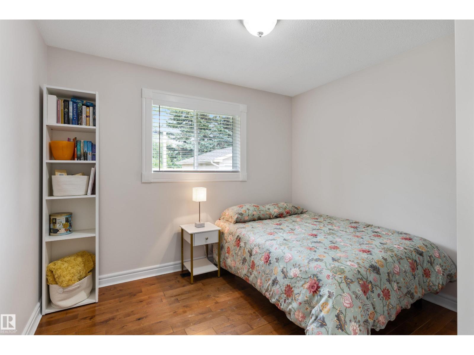 35 STANLEY DR, St. Albert