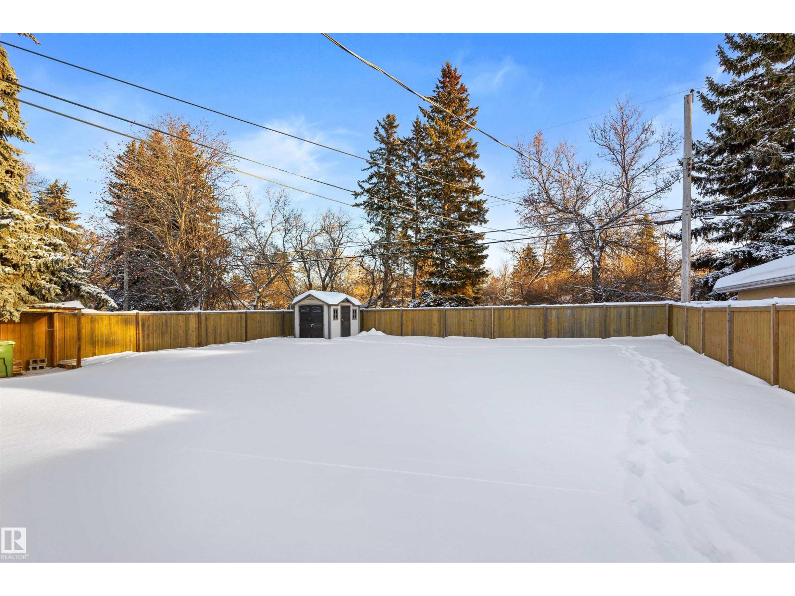 35 STANLEY DR, St. Albert
