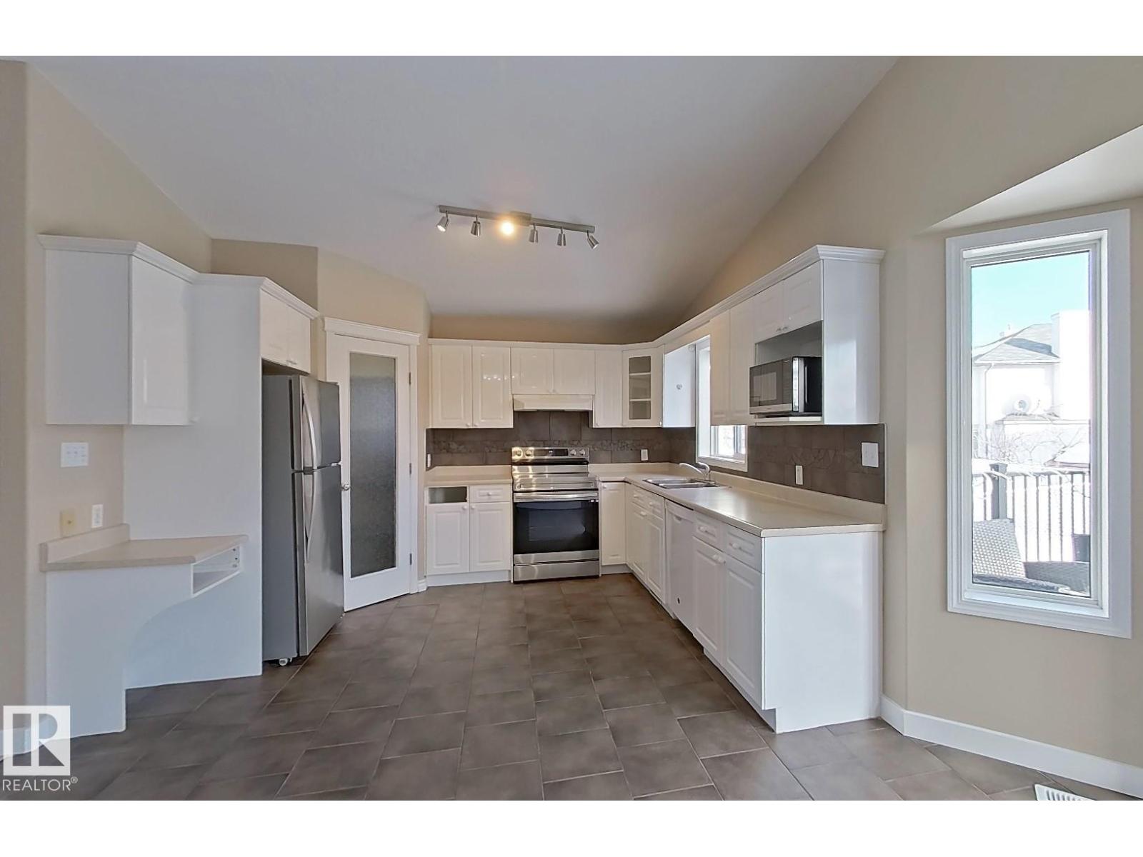
          16407 81 Street NW
            <br/>
            <span>Edmonton</span>
            , 
            <span>AB</span>
             <span>T5Z3J3</span>
         - Photo 11