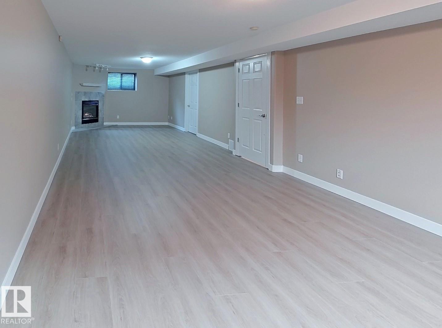 
          16407 81 Street NW
            <br/>
            <span>Edmonton</span>
            , 
            <span>AB</span>
             <span>T5Z3J3</span>
         - Photo 39