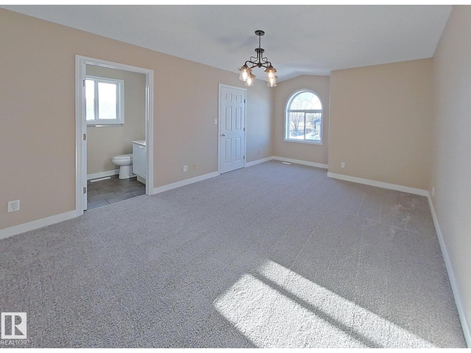 
          16407 81 Street NW
            <br/>
            <span>Edmonton</span>
            , 
            <span>AB</span>
             <span>T5Z3J3</span>
         - Photo 30