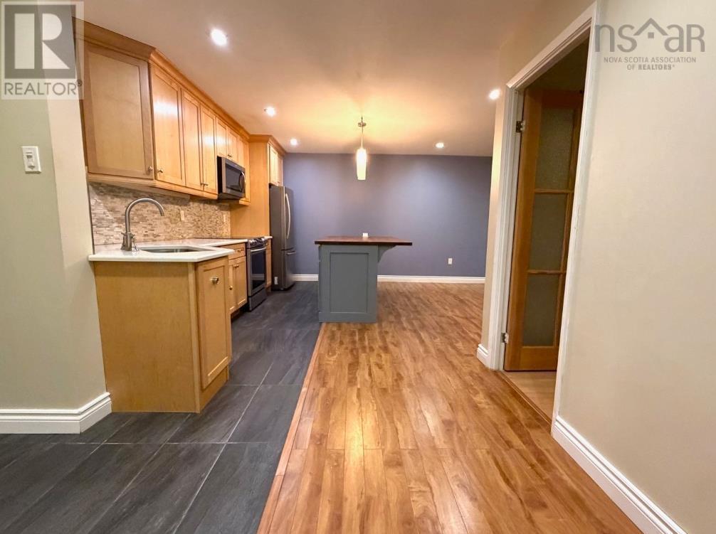 Property 18 of 33 of 310-7 Jamieson Street