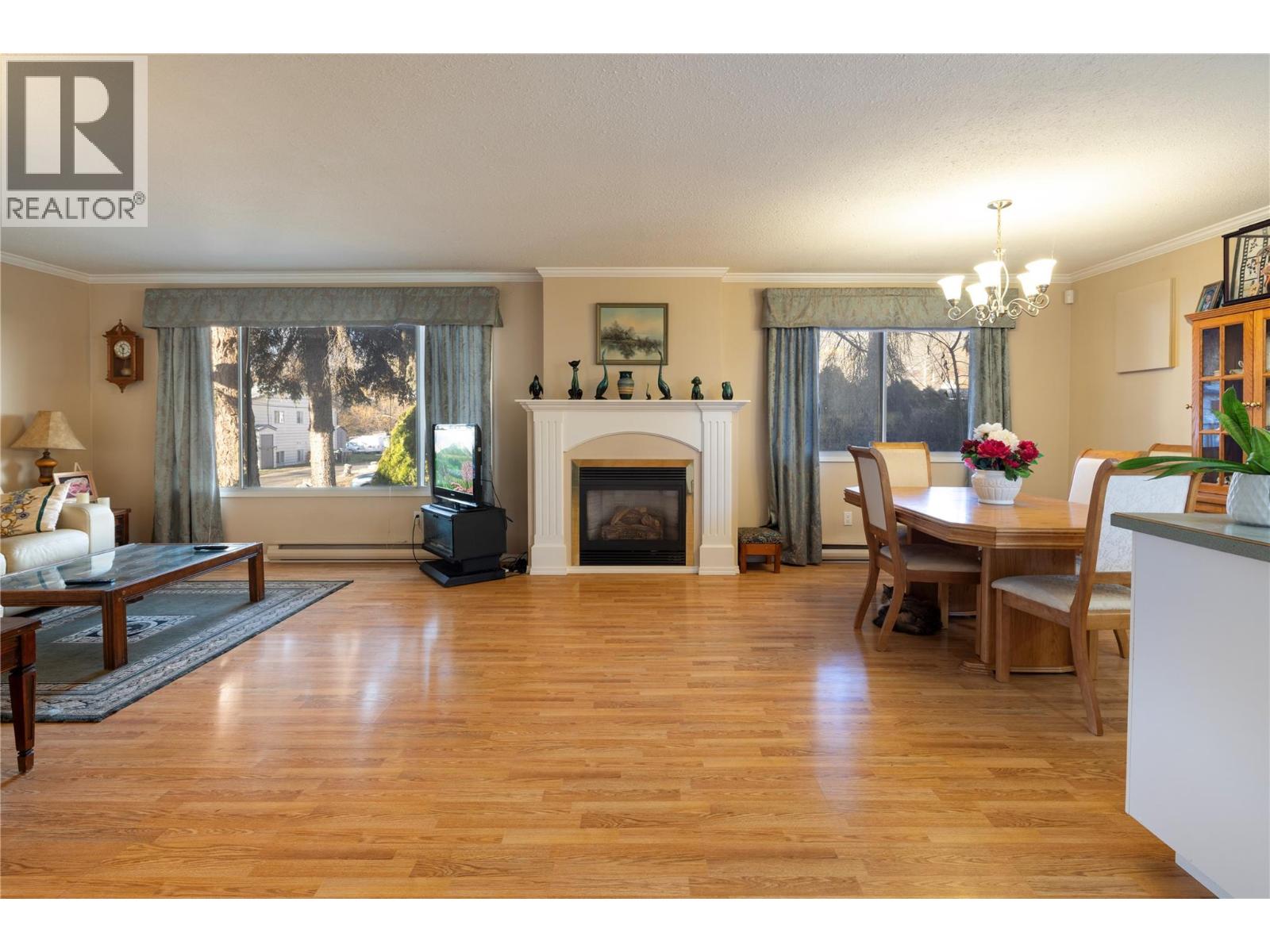  1607 45 Street, Vernon