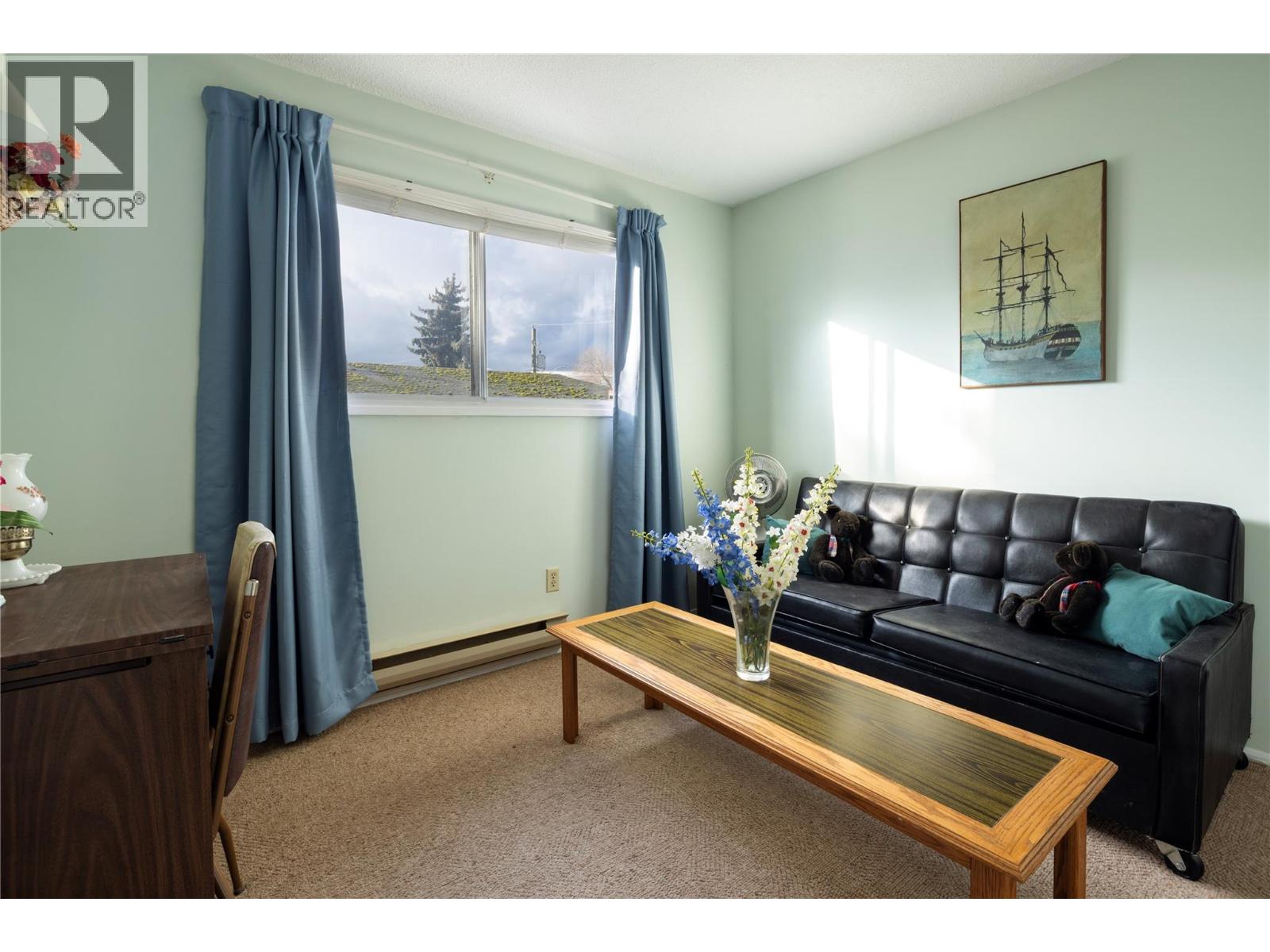  1607 45 Street, Vernon